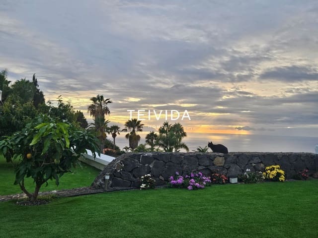 3 soverom Villa til salgs i Tacoronte med garasje - € 825 000 (Ref: 9723824)