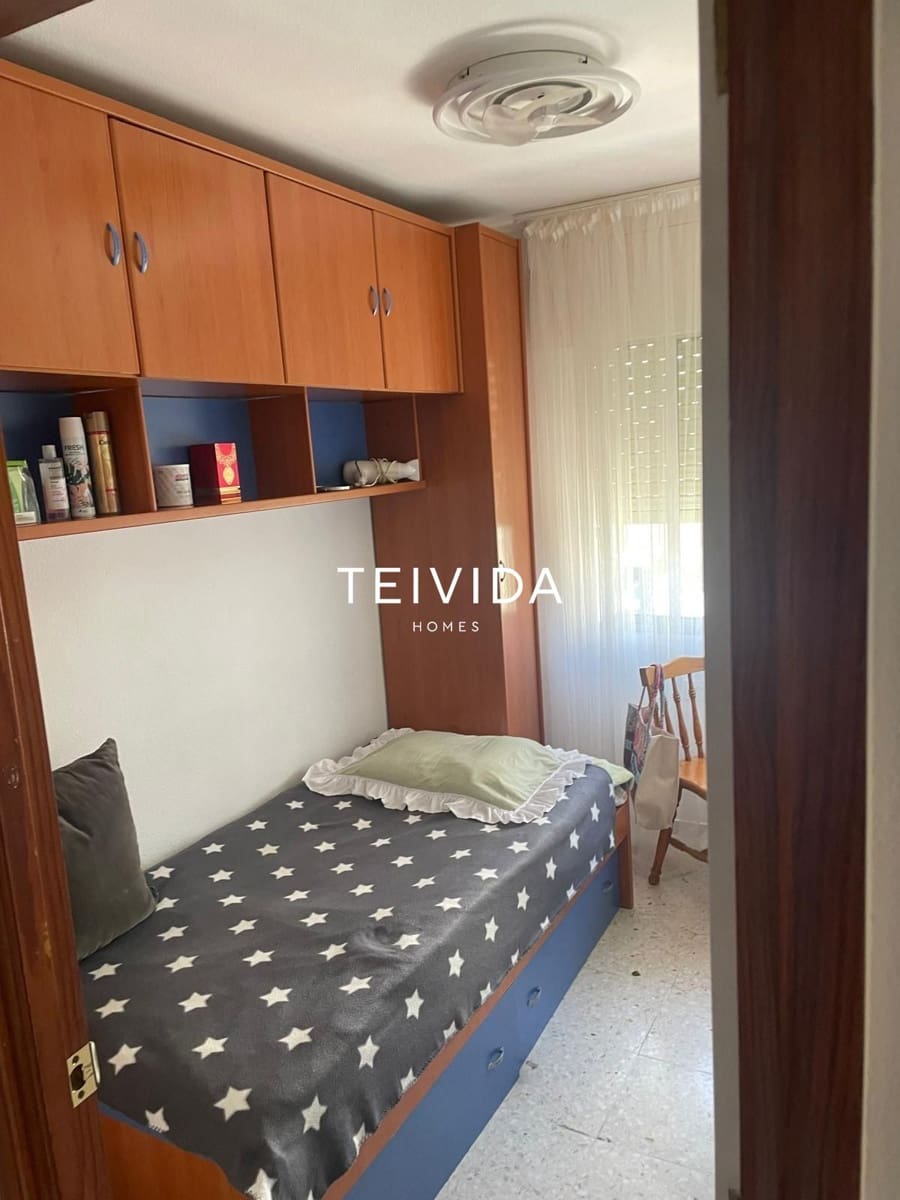 3 bedroom Flat for rent in Los Cristianos with pool garage - € 2,500 (Ref: 9730808)