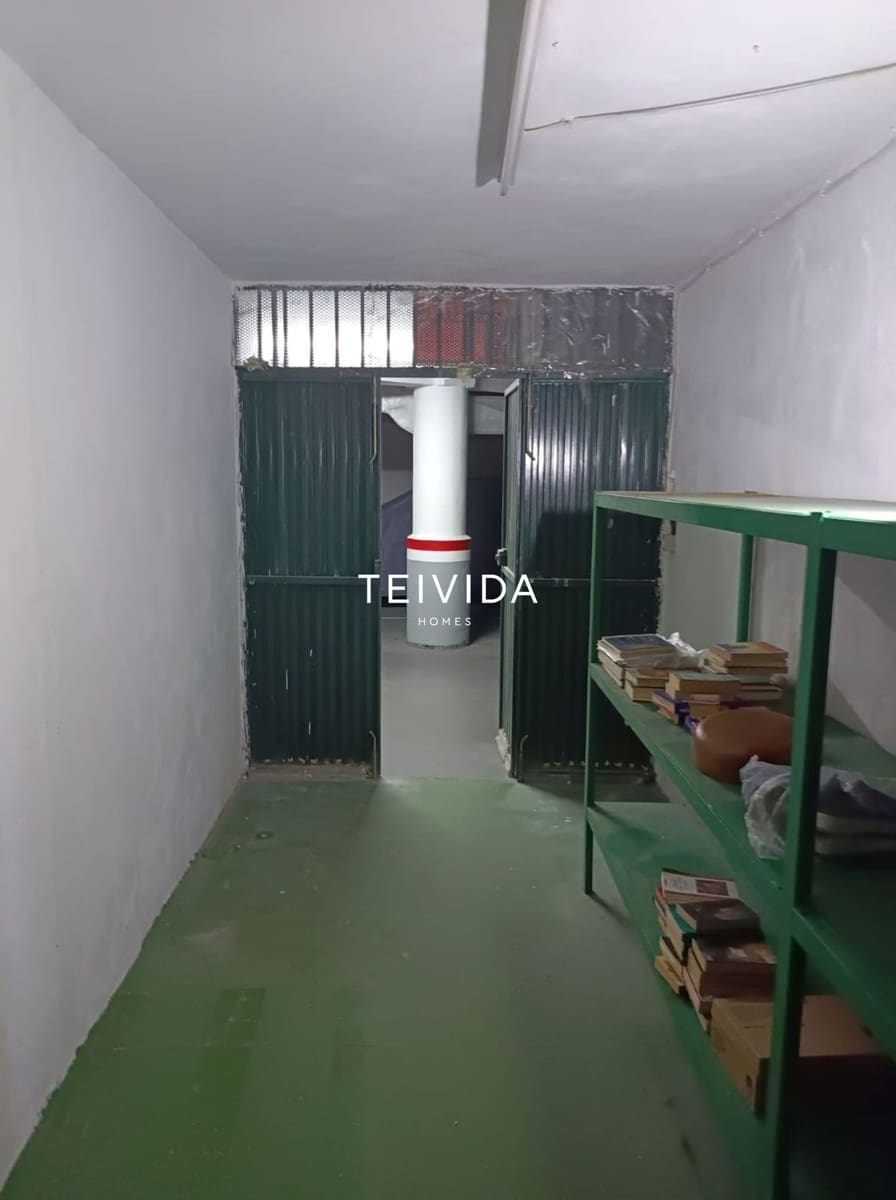 Flat for sale in Costa Adeje with pool - € 280,000 (Ref: 9730901)