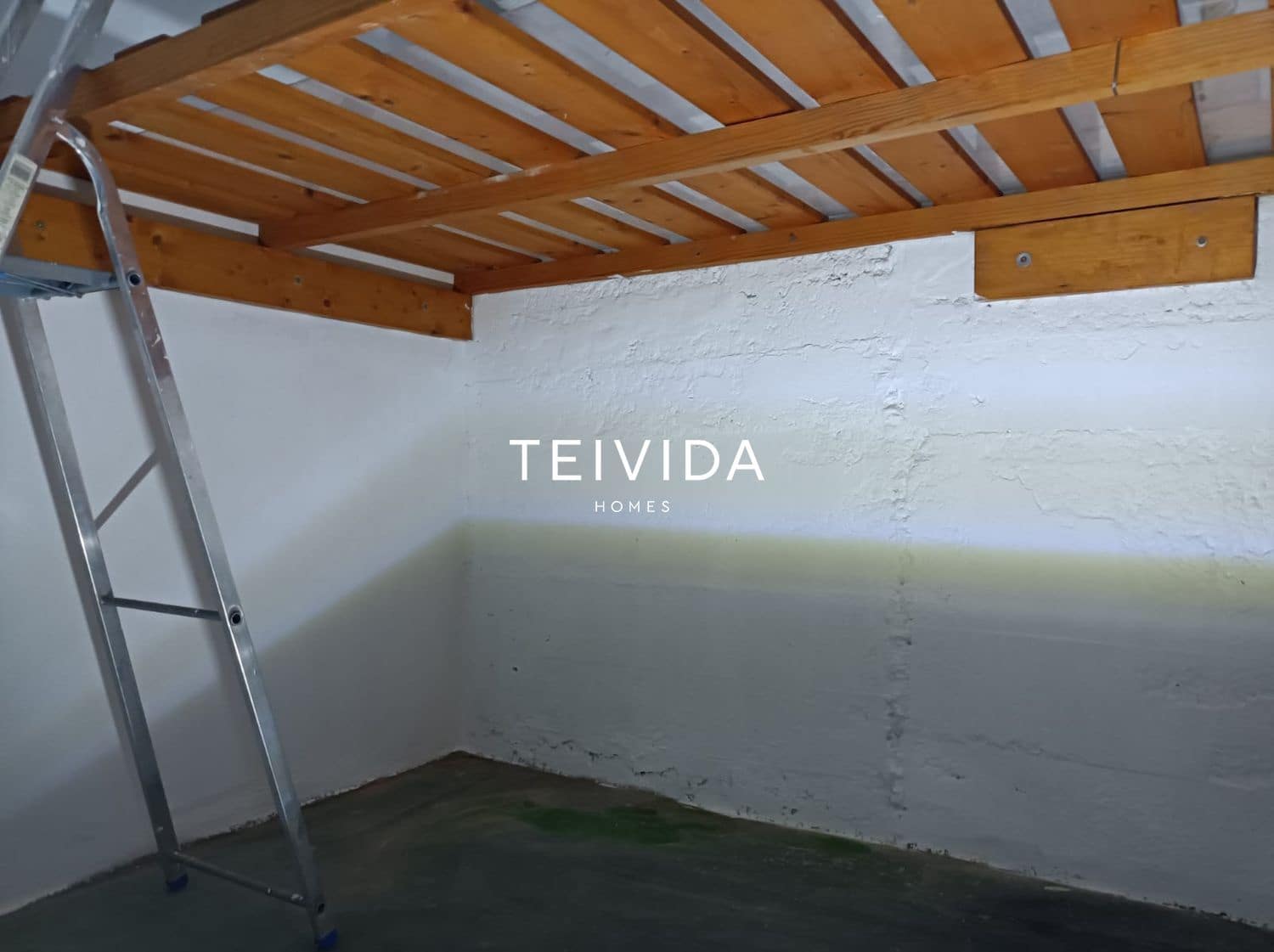 Flat for sale in Costa Adeje with pool - € 280,000 (Ref: 9730901)