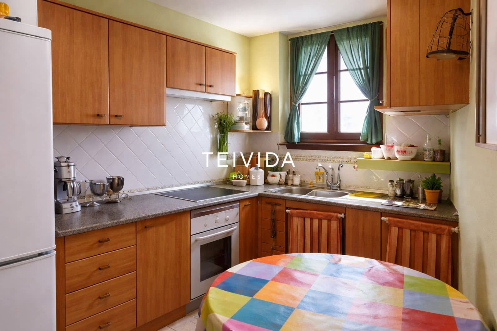 Flat for sale in Costa Adeje with pool - € 280,000 (Ref: 9730901)