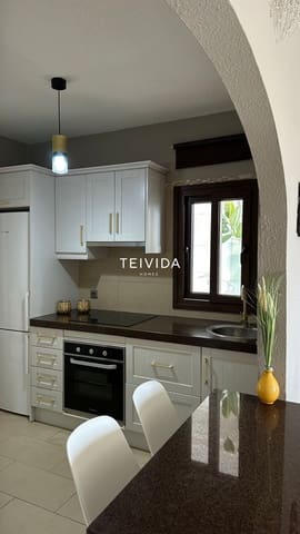 Piso de 2 habitaciones en Puerto de la Cruz en alquiler con piscina - 1.410 € (Ref: 9731219)