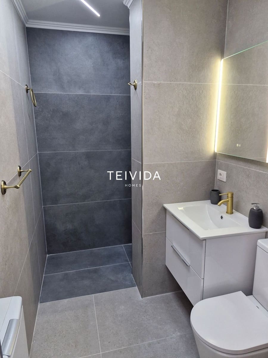 1 sypialnia Mieszkanie na sprzedaż w Playa de las Americas z basenem - 505 000 € (Ref: 9734006)