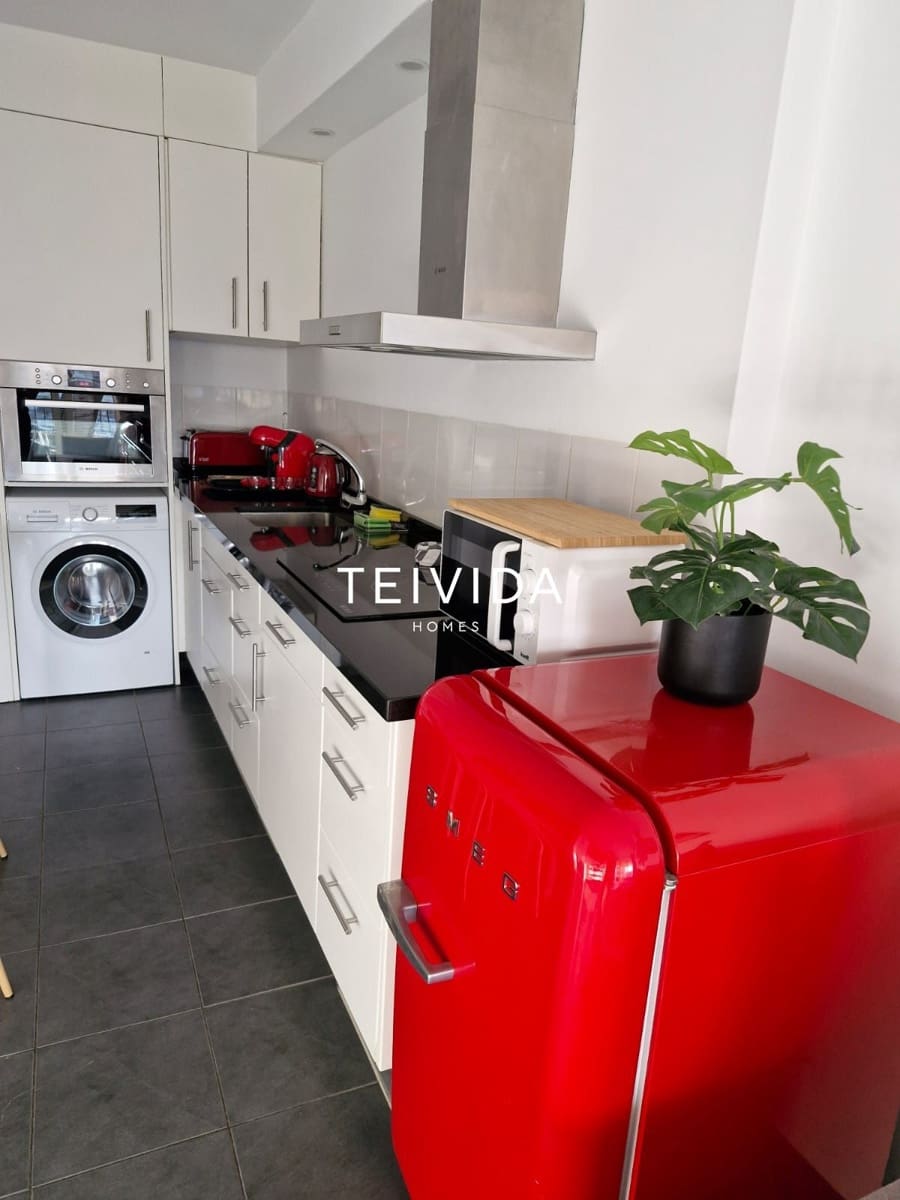 1 sypialnia Mieszkanie na sprzedaż w Playa de las Americas z basenem - 570 000 € (Ref: 9734007)