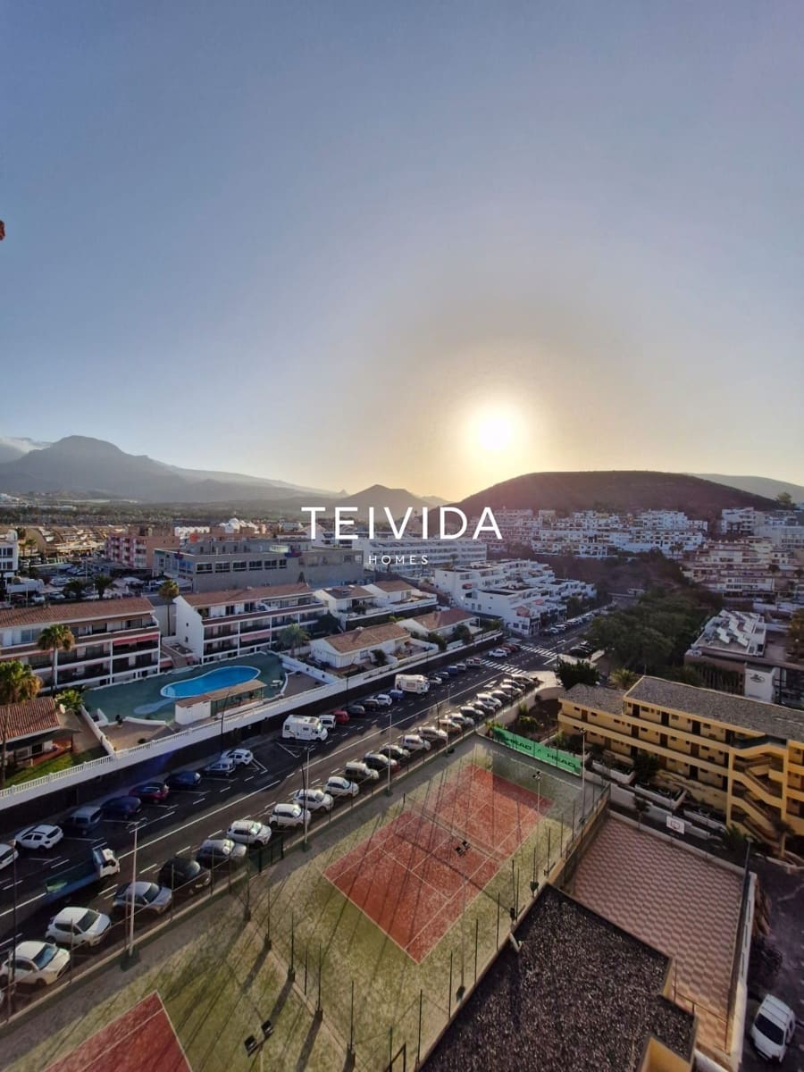 1 sypialnia Mieszkanie na sprzedaż w Playa de las Americas z basenem - 570 000 € (Ref: 9734007)