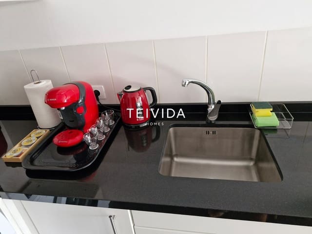 1 sypialnia Mieszkanie na sprzedaż w Playa de las Americas, Arona z basenem - 570 000 € (Ref: 9734007)