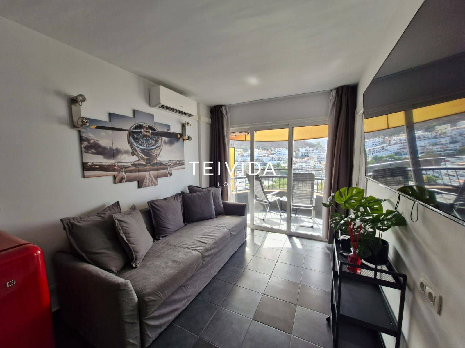 1 sypialnia Mieszkanie na sprzedaż w Playa de las Americas z basenem - 570 000 € (Ref: 9734007)