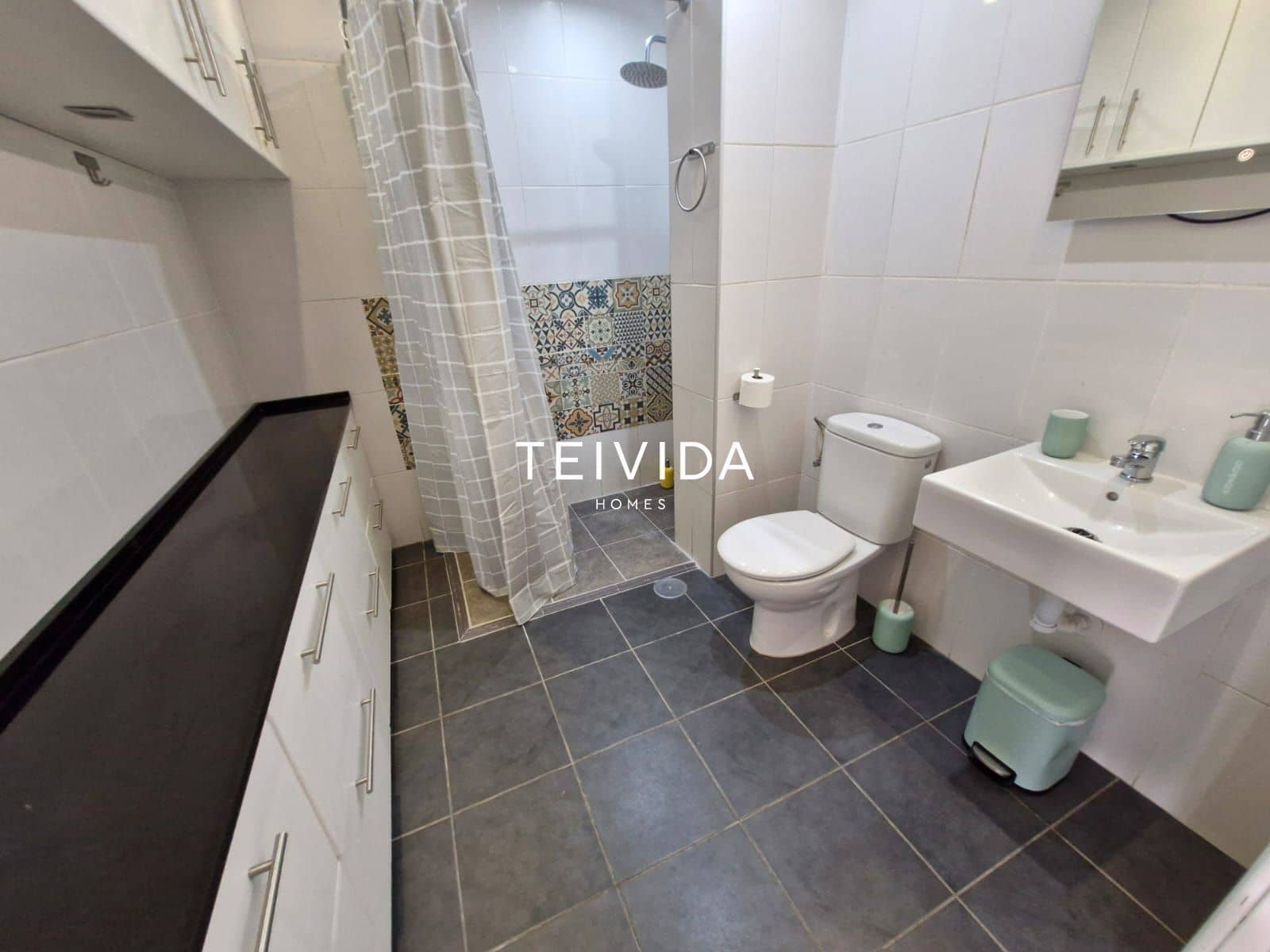 1 sypialnia Mieszkanie na sprzedaż w Playa de las Americas z basenem - 570 000 € (Ref: 9734007)