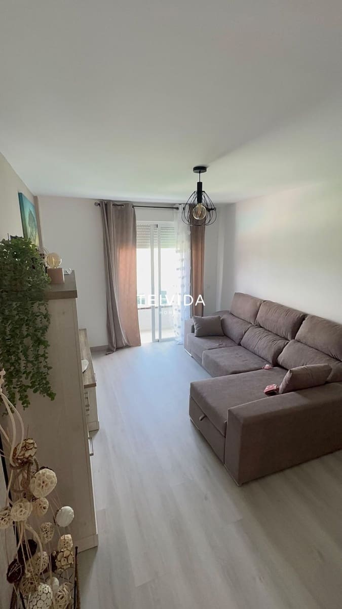 2 bedroom Flat for sale in Cabo Blanco with pool garage - € 270,000 (Ref: 9737270)