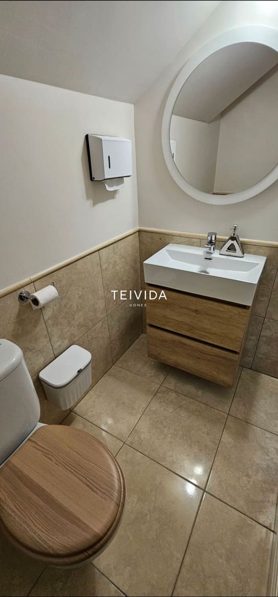 4 bedroom Townhouse for sale in Granadilla de Abona with garage - € 415,000 (Ref: 9737271)