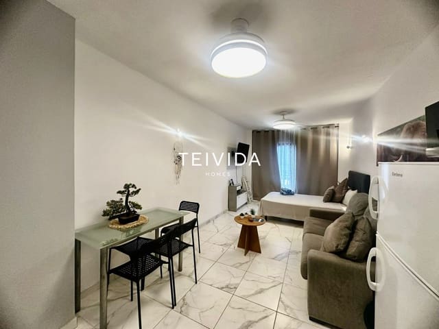 1 soveværelse Lejlighed til leje i Los Cristianos, Arona - € 1.250 (Ref: 9747273)