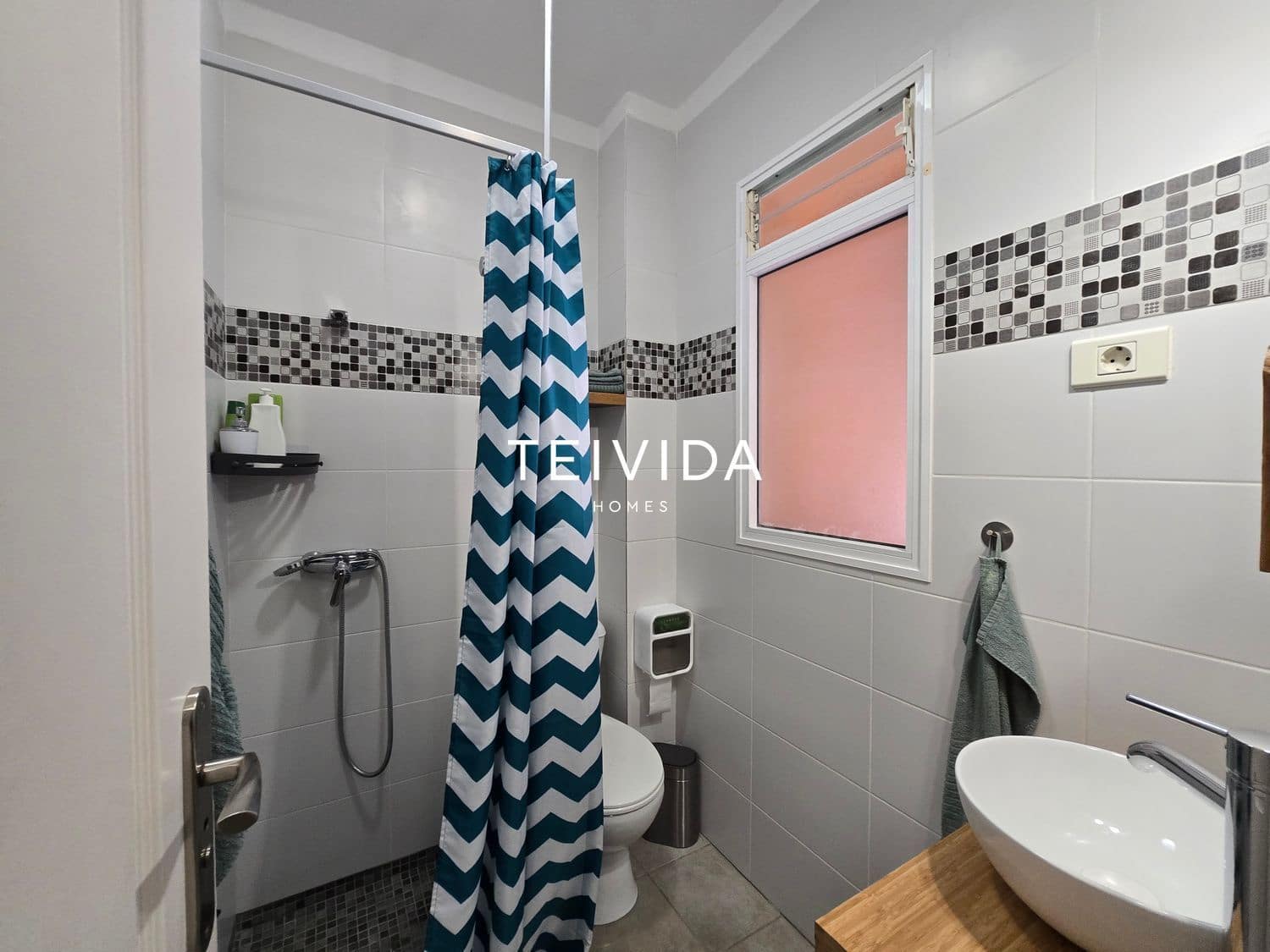 4 slaapkamer Huis te koop in Arona met zwembad garage - € 350.000 (Ref: 9776891)