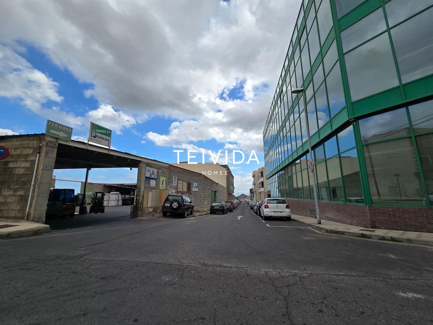 4 slaapkamer Huis te koop in Arona met zwembad garage - € 350.000 (Ref: 9776891)