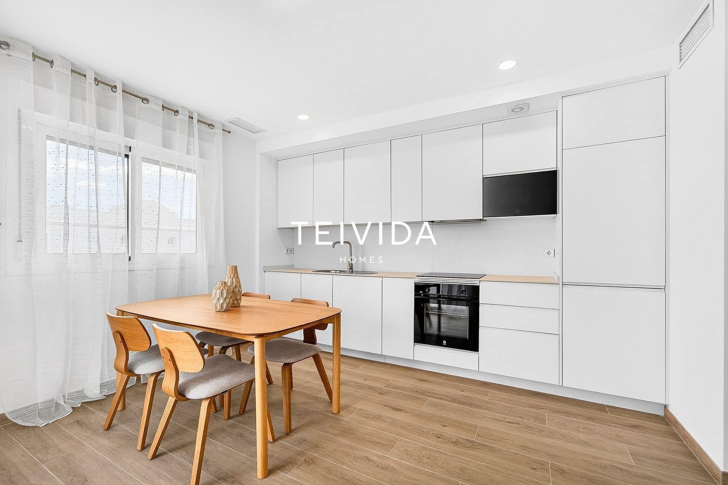 3 makuuhuone Asunto myytävänä paikassa Llano del Camello mukana uima-altaan 
autotalli - 327 600 € (Ref: 9782414)