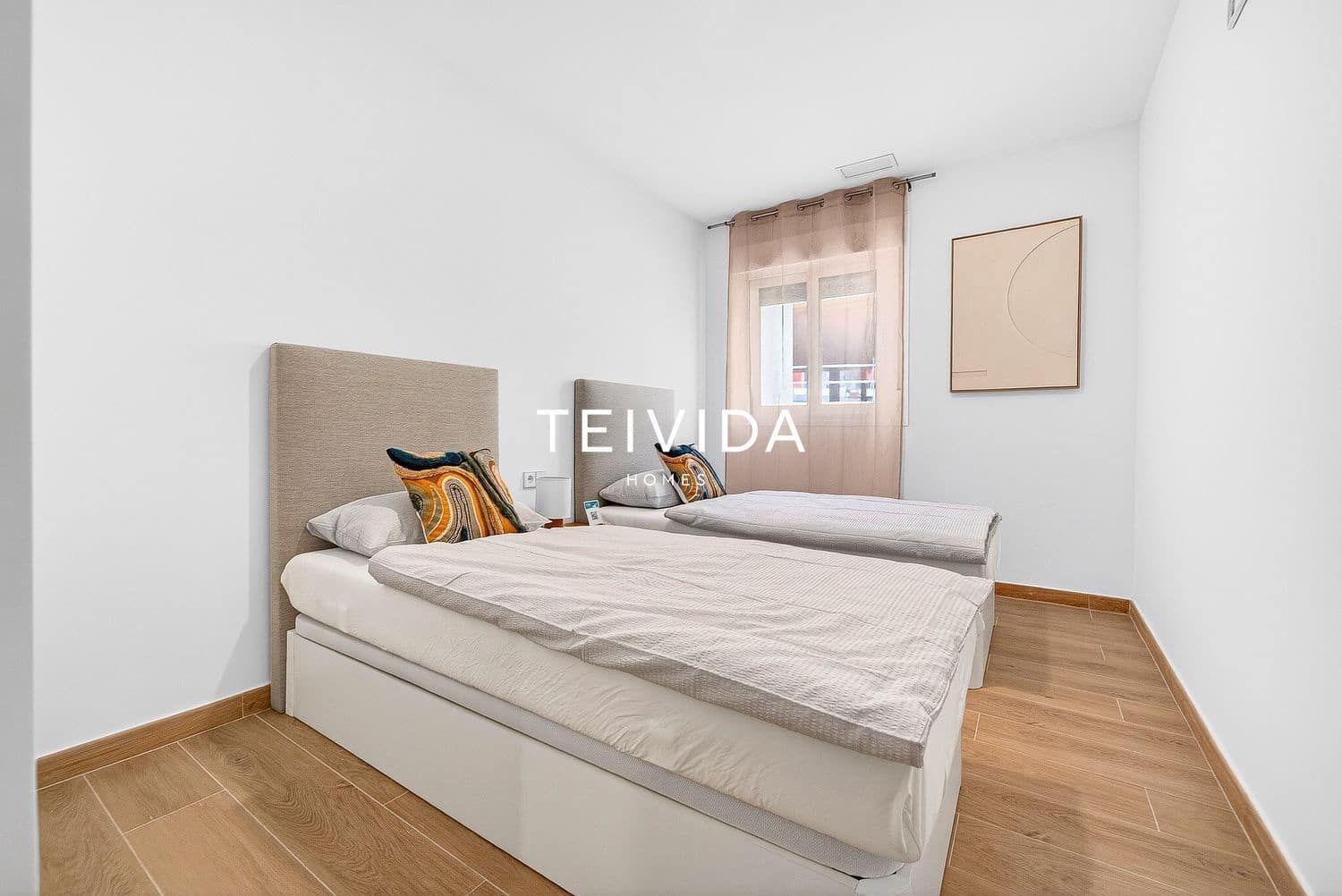 3 makuuhuone Asunto myytävänä paikassa Llano del Camello mukana uima-altaan 
autotalli - 327 600 € (Ref: 9782414)