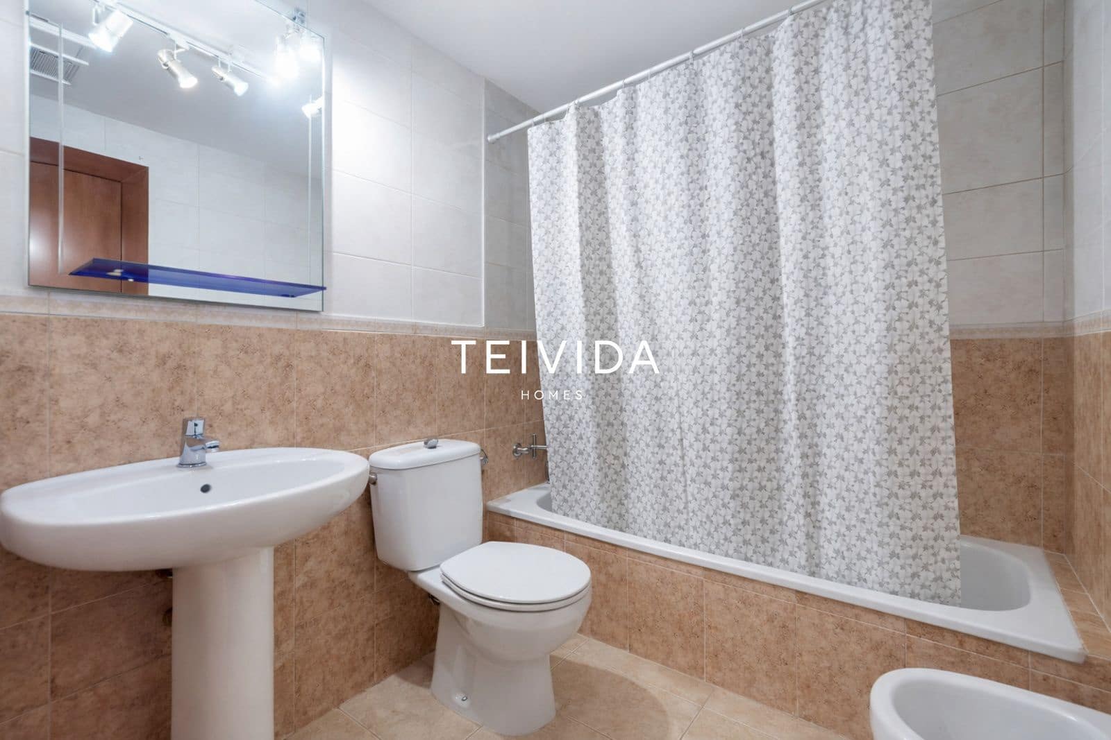 1 soverom Leilighet til salgs i Cabo Blanco med garasje - € 190 000 (Ref: 9782415)