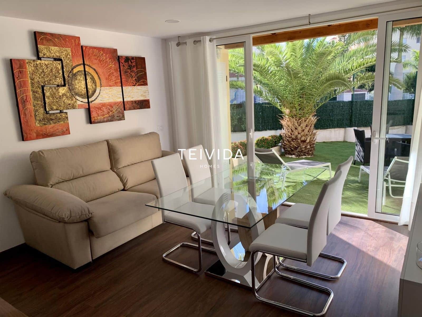 Piso de 2 habitaciones en Adeje en venta con piscina - 365.000 € (Ref: 9782416)