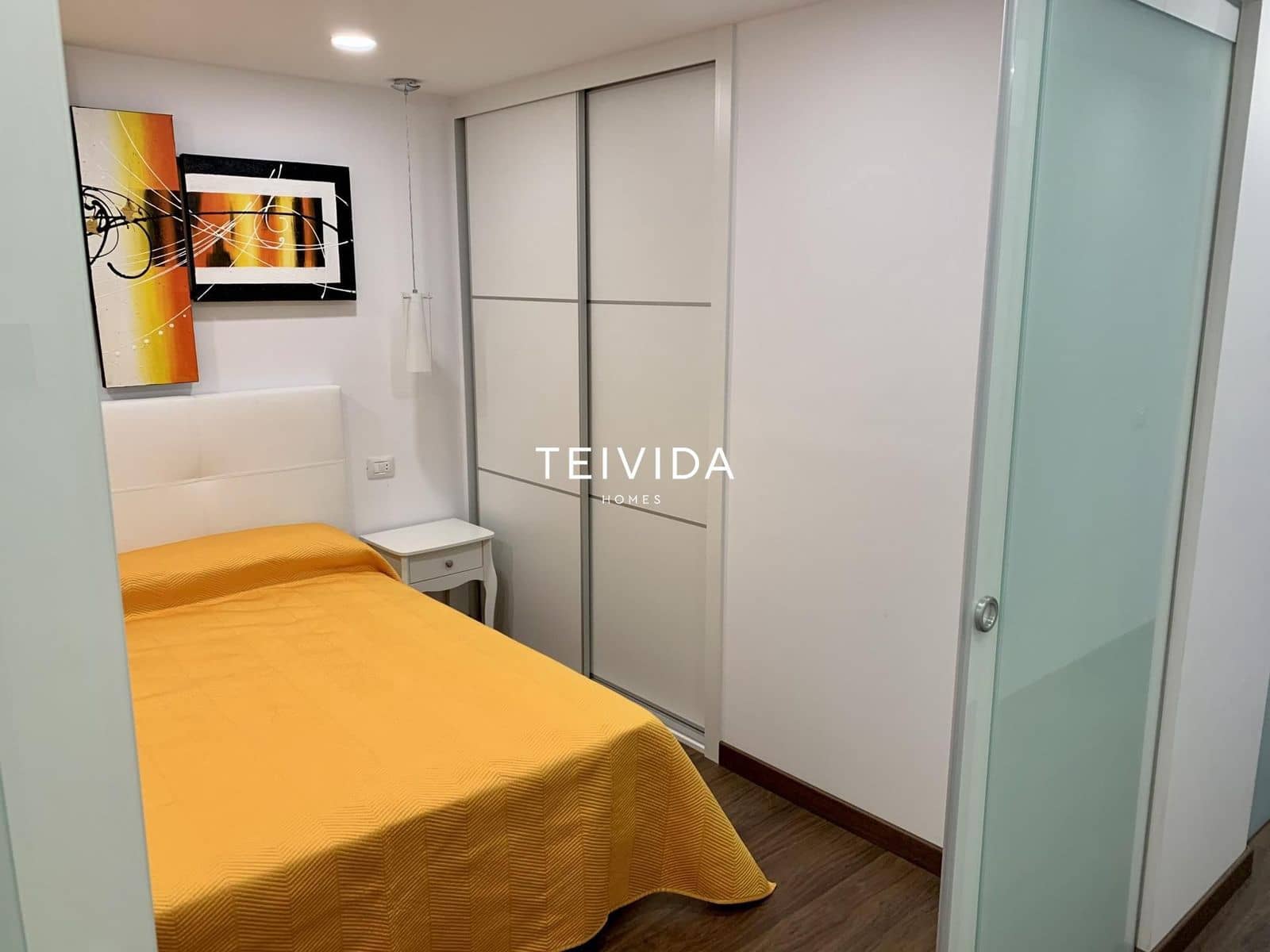 Piso de 2 habitaciones en Adeje en venta con piscina - 365.000 € (Ref: 9782416)