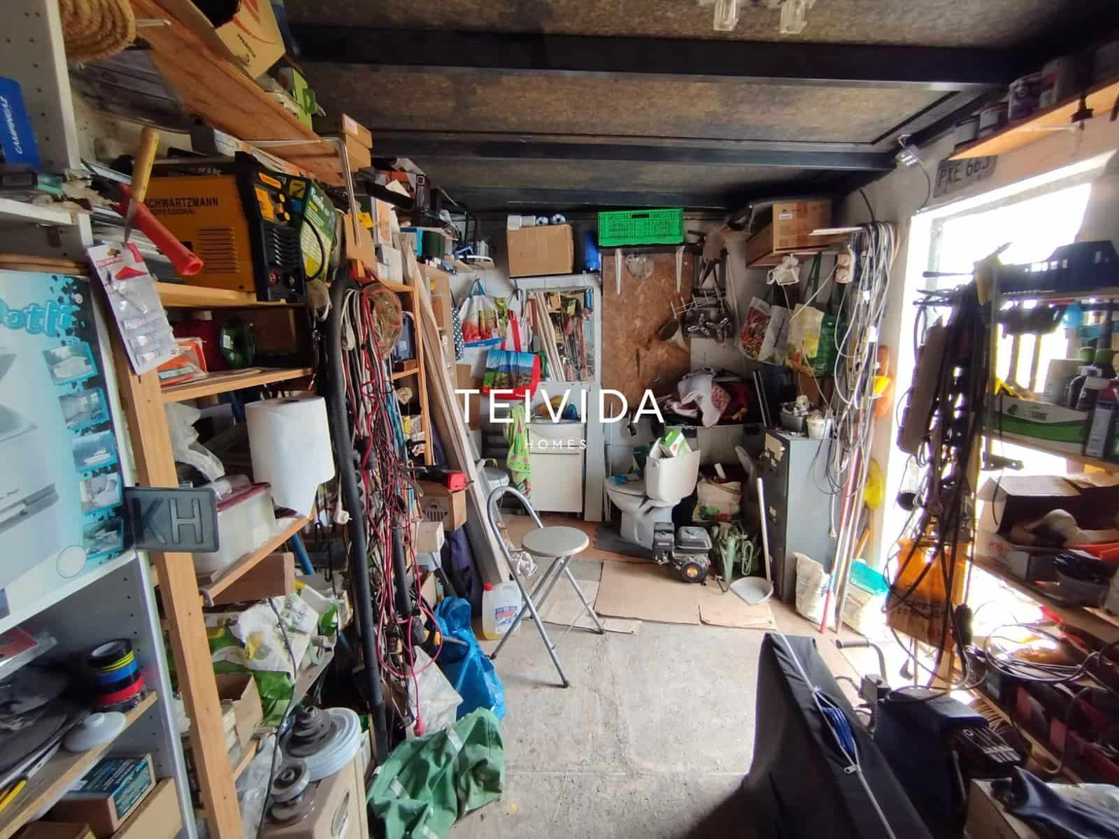 6 slaapkamer Villa te koop in Buzanada met garage - € 580.000 (Ref: 9782417)