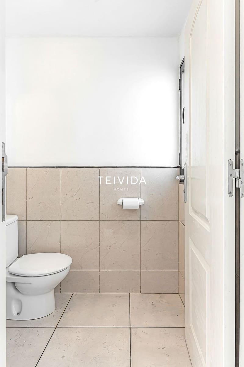 3 soverom Hus til salgs i Playa del Duque med svømmebasseng garasje - € 885 000 (Ref: 9782418)