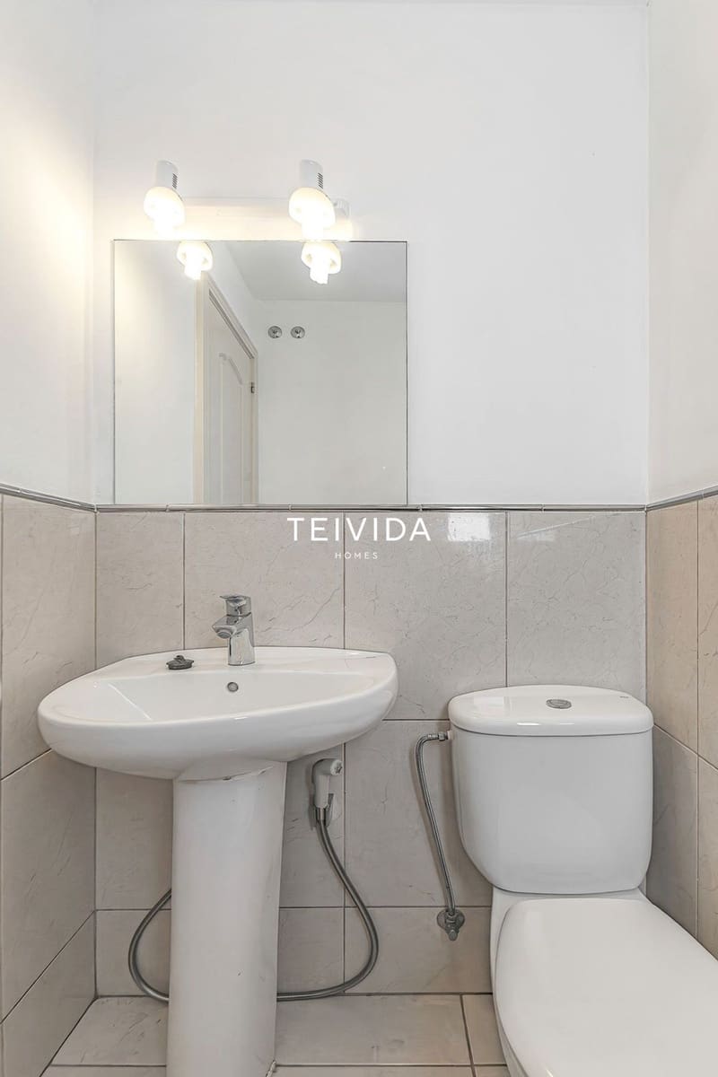 3 soverom Hus til salgs i Playa del Duque med svømmebasseng garasje - € 885 000 (Ref: 9782418)