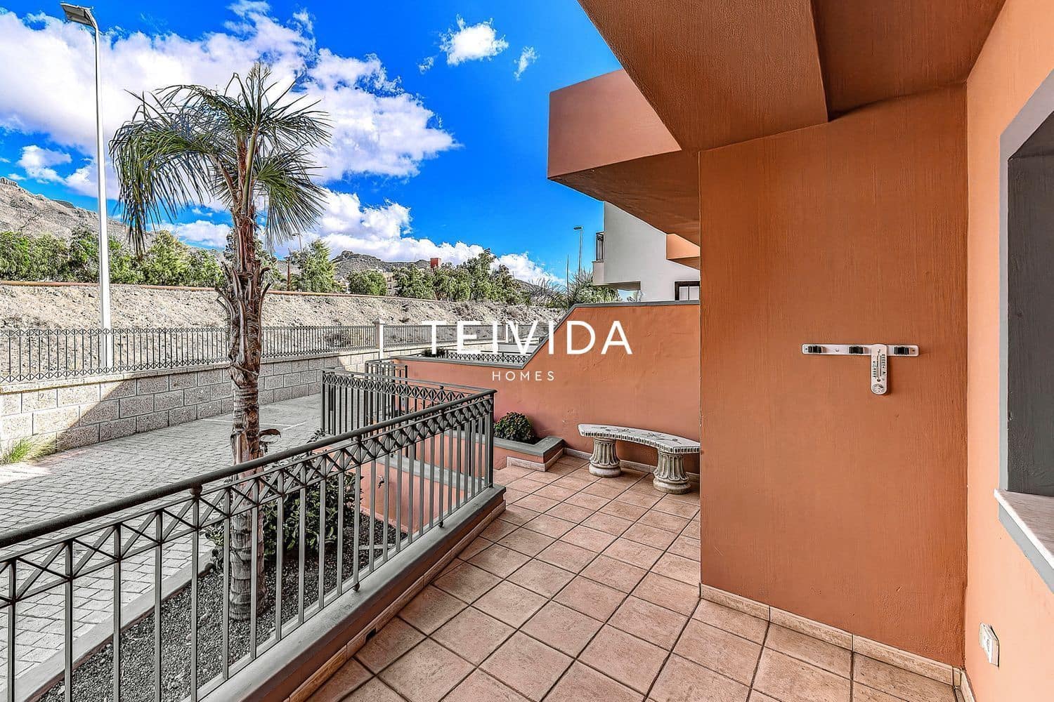 3 soverom Hus til salgs i Playa del Duque med svømmebasseng garasje - € 885 000 (Ref: 9782418)