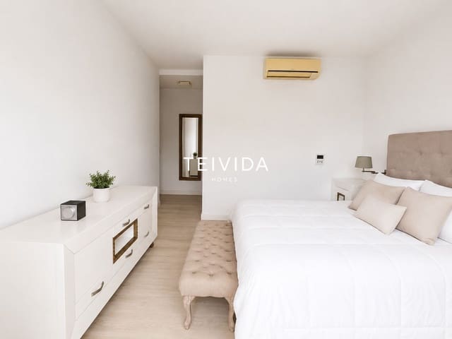 Villa/Maison de 4 chambres à louer à Santa Cruz de Tenerife avec piscine garage - 2 500 € (Ref: 9782420)