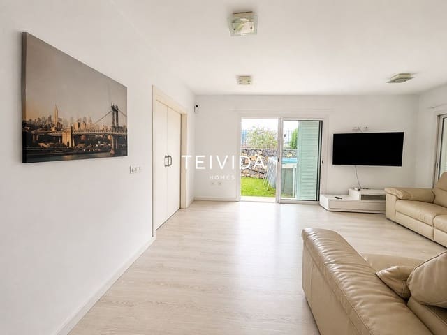 Villa/Maison de 4 chambres à louer à Santa Cruz de Tenerife avec piscine garage - 2 500 € (Ref: 9782420)