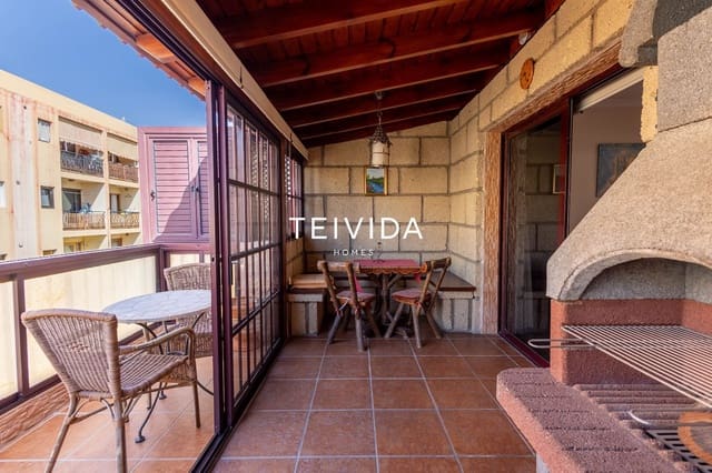 2 bedroom Flat for sale in Los Cristianos, Arona - € 580,000 (Ref: 9782422)