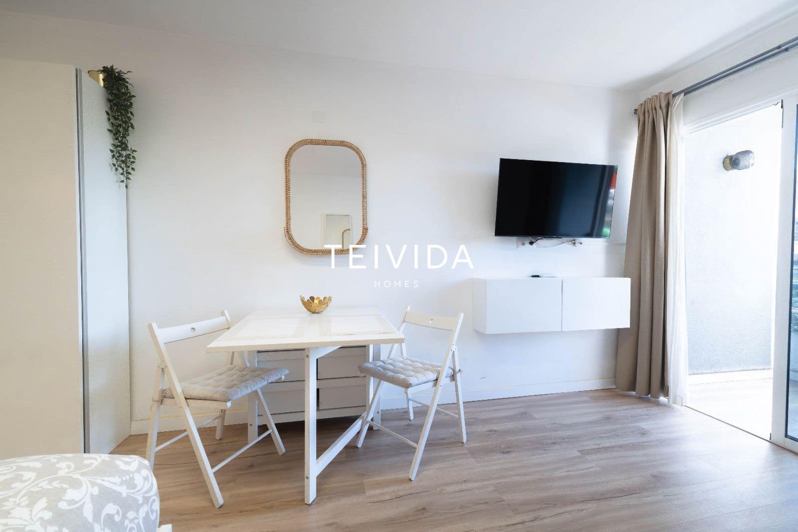 Leilighet til salgs i Los Cristianos med svømmebasseng garasje - € 287 000 (Ref: 9782423)