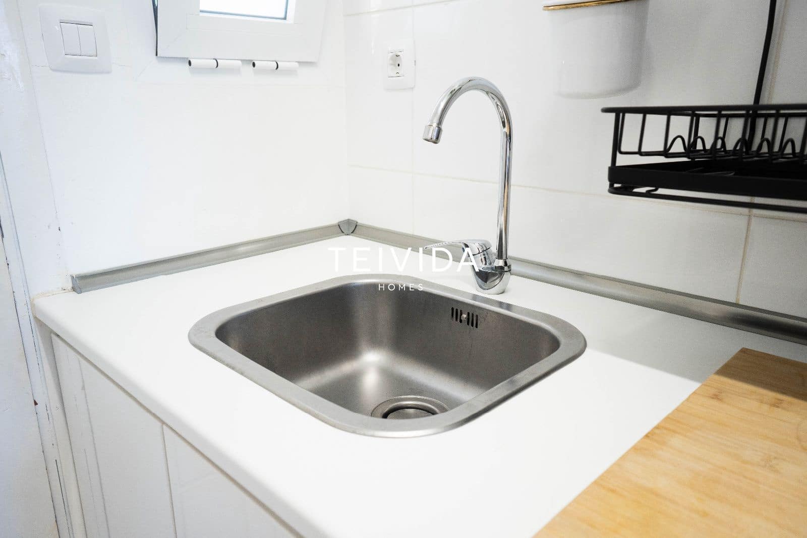 Leilighet til salgs i Los Cristianos med svømmebasseng garasje - € 287 000 (Ref: 9782423)