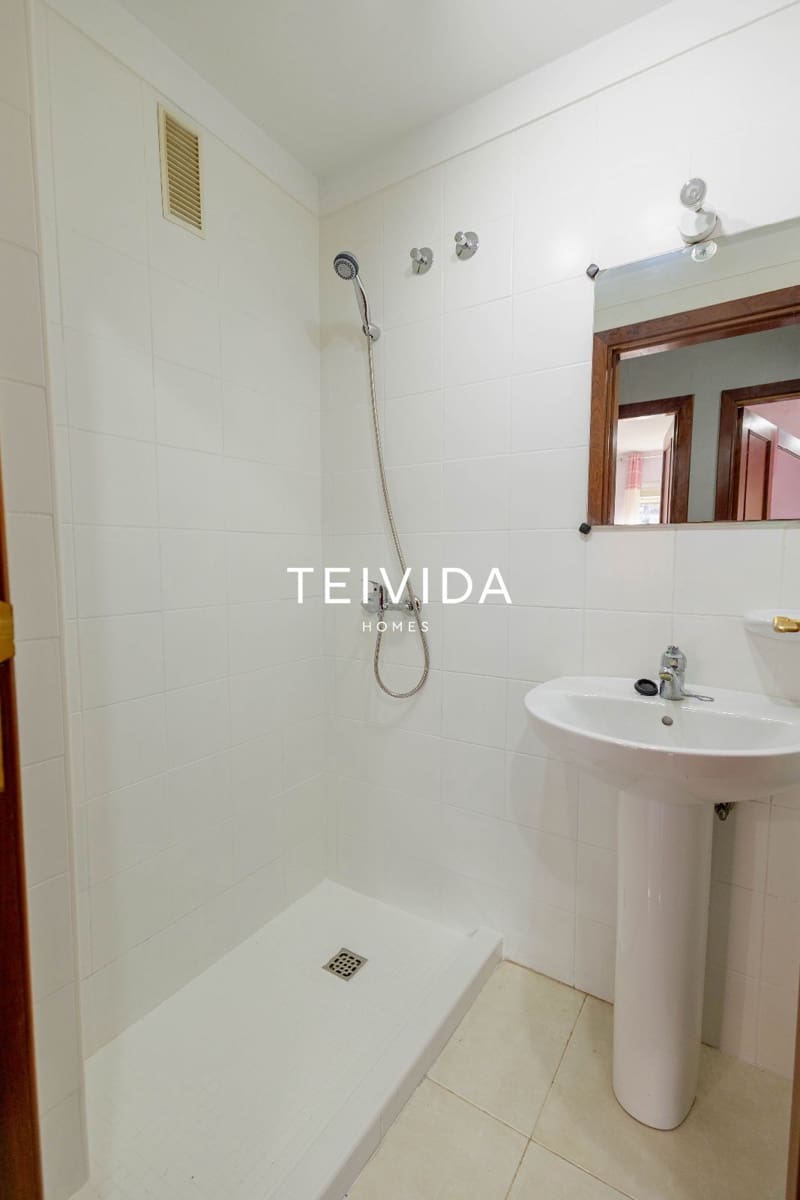 3 slaapkamer Flat te koop in Santa Cruz de Tenerife met garage - € 229.500 (Ref: 9782424)