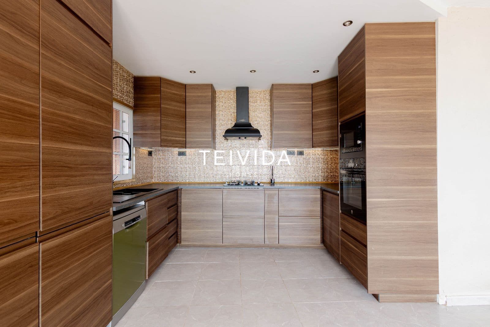 3 chambre Villa/Maison à vendre à Guimar avec piscine - 369 000 € (Ref: 9782427)