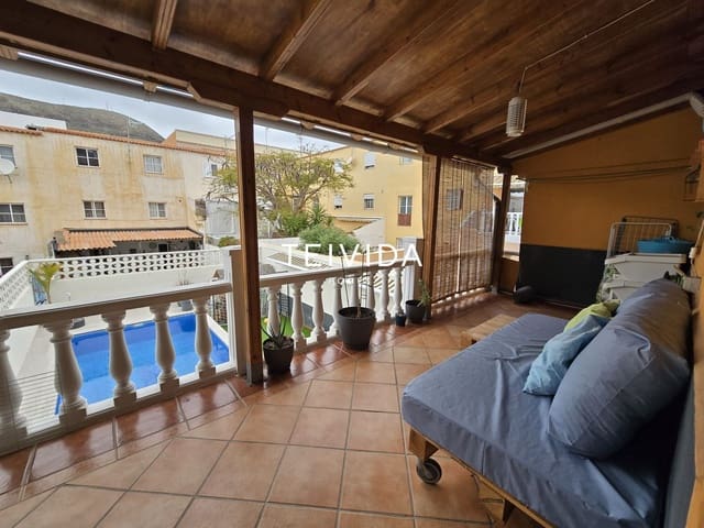 4 Zimmer Haus zu verkaufen in Arona mit Pool Garage - 350.000 € (Ref: 9782428)