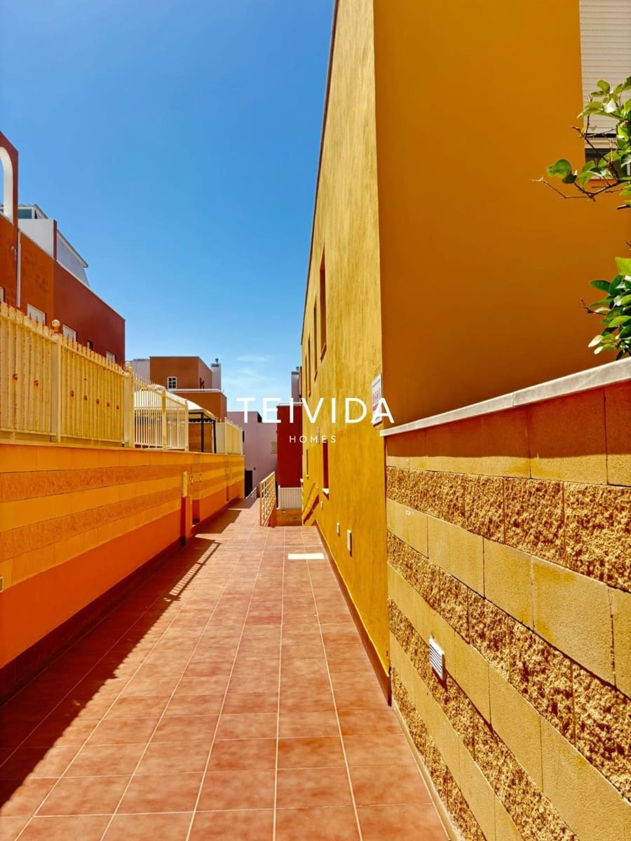 Appartement de 3 chambres à louer à Llano del Camello - 1 800 € (Ref: 9782430)