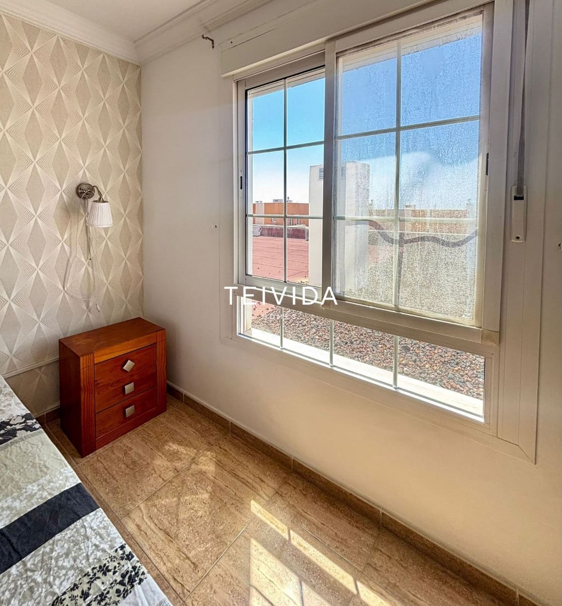 Appartement de 3 chambres à louer à Llano del Camello - 1 800 € (Ref: 9782430)