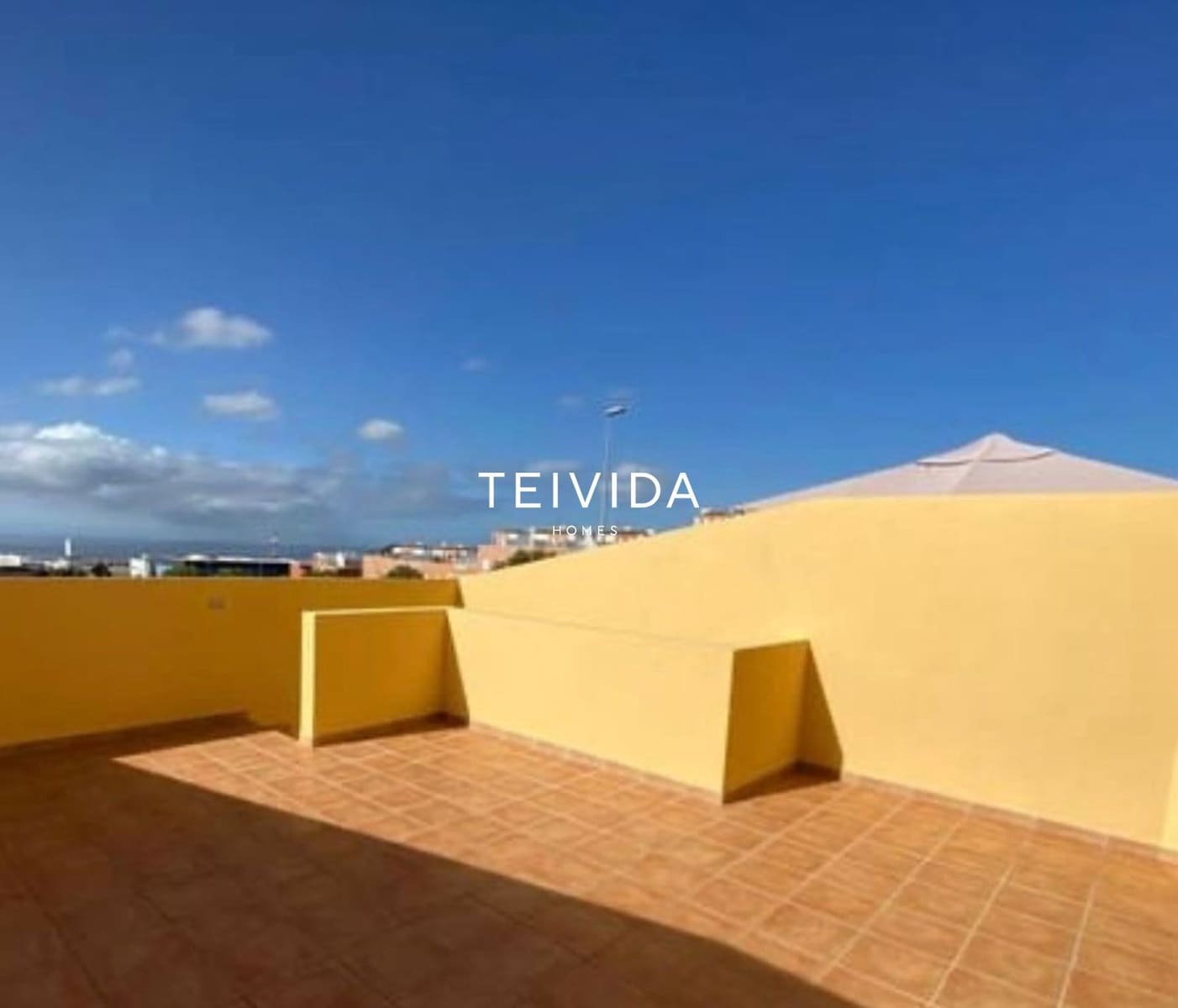 Appartement de 3 chambres à louer à Llano del Camello - 1 800 € (Ref: 9782430)