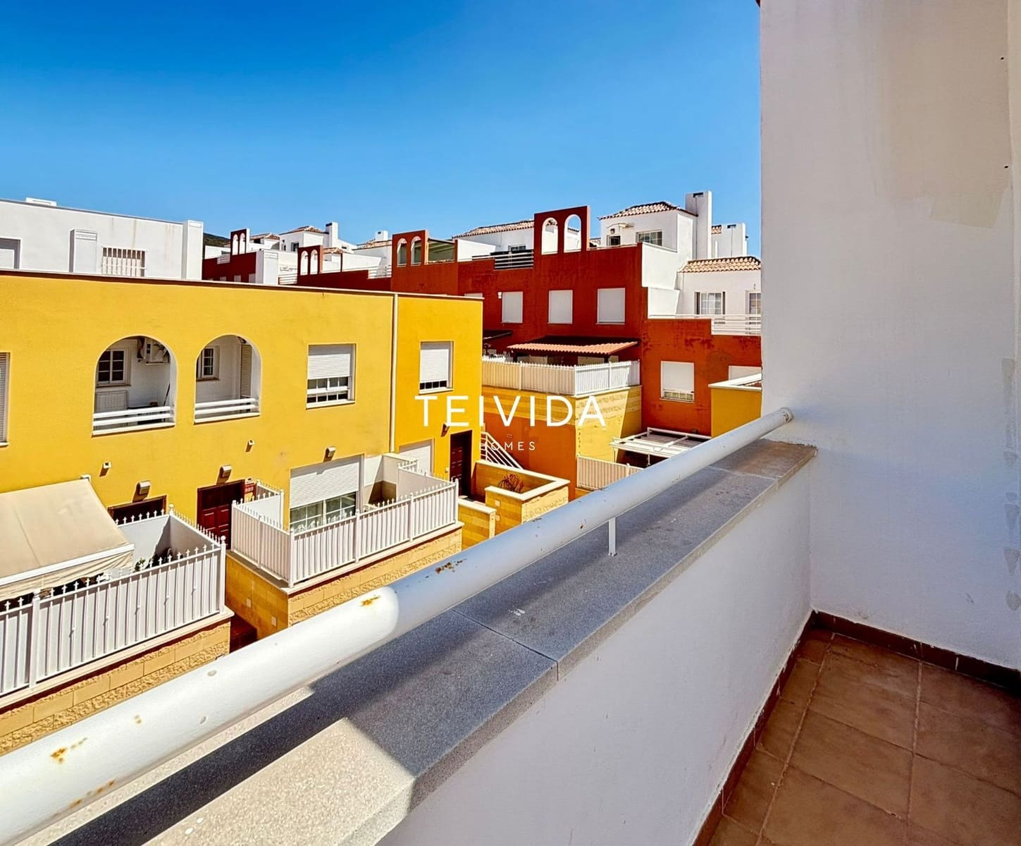 Appartement de 3 chambres à louer à Llano del Camello - 1 800 € (Ref: 9782430)