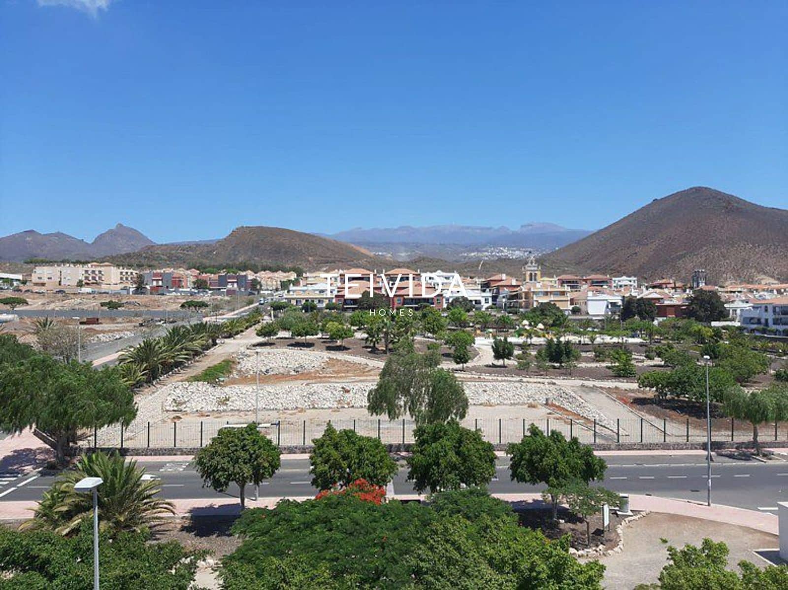 Appartement de 3 chambres à louer à Llano del Camello - 1 800 € (Ref: 9782430)