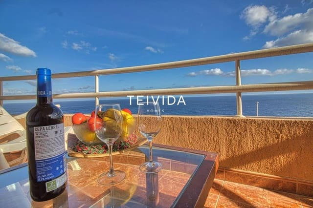 Appartement de 3 chambres à louer à Radazul, El Rosario - 2 500 € (Ref: 9782431)