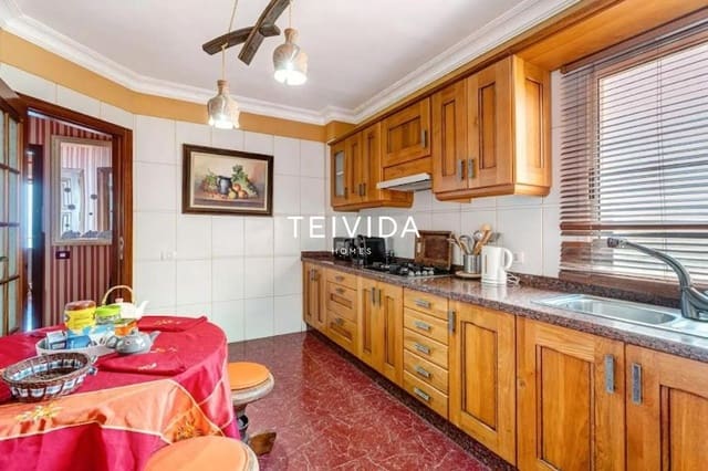 Appartement de 3 chambres à louer à Radazul, El Rosario - 2 500 € (Ref: 9782431)