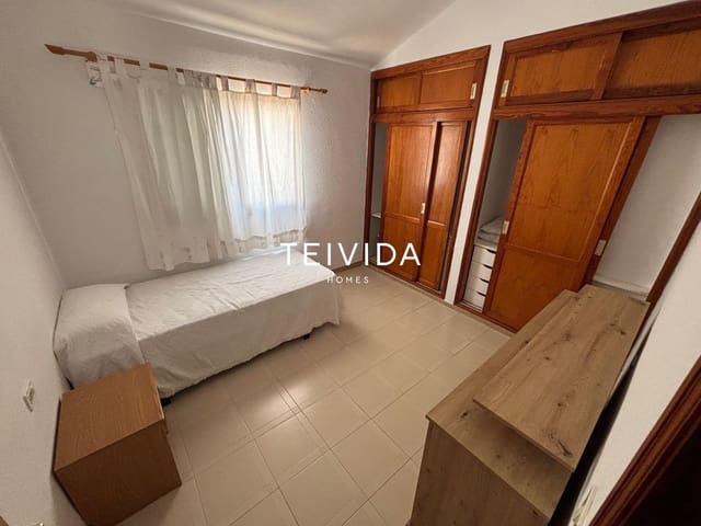 2 soveværelse Byhus til salg i Playa San Juan, Guía de Isora med swimmingpool garage - € 300.000 (Ref: 9782516)