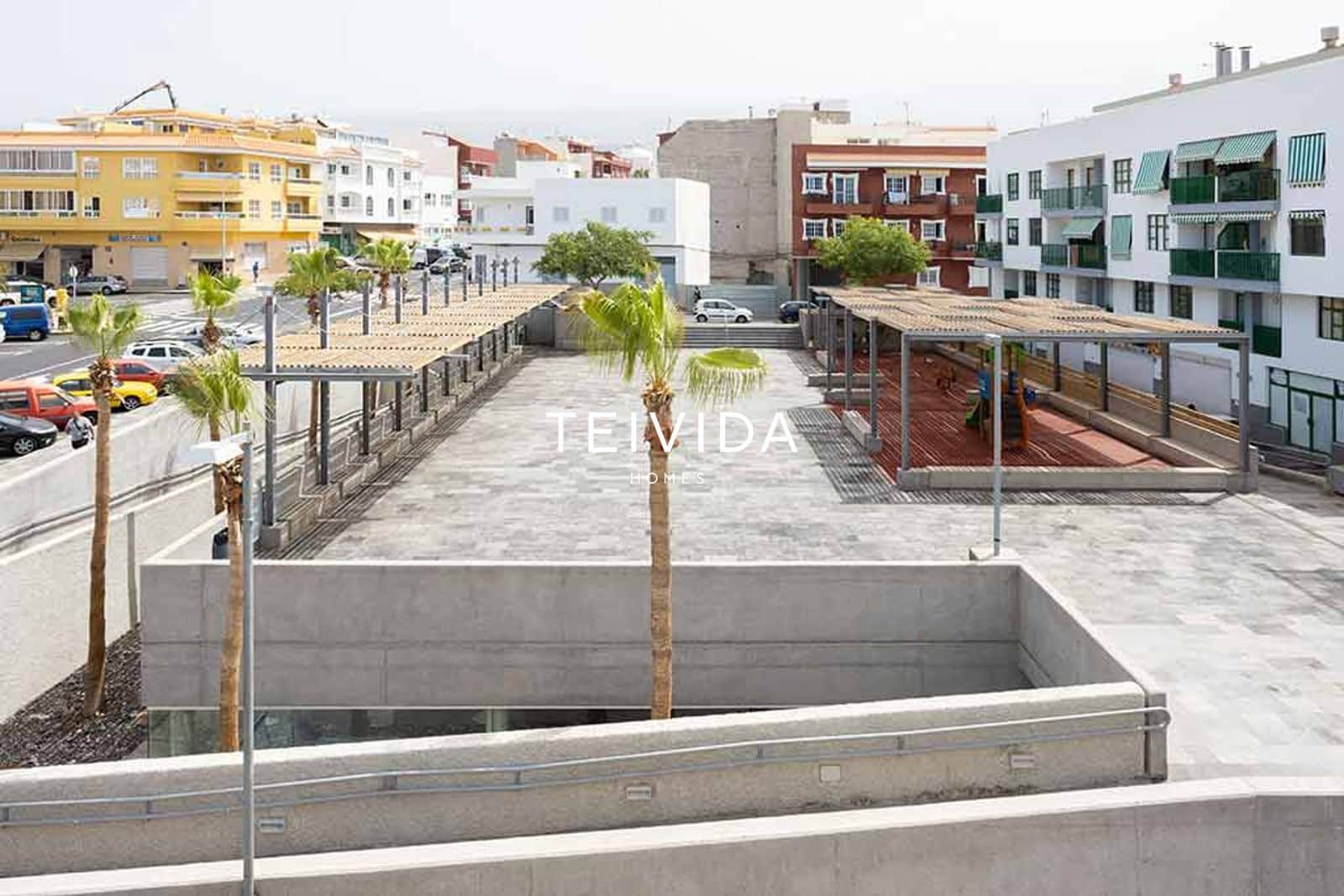 2 soveværelse Byhus til salg i Playa San Juan med swimmingpool garage - € 300.000 (Ref: 9782516)