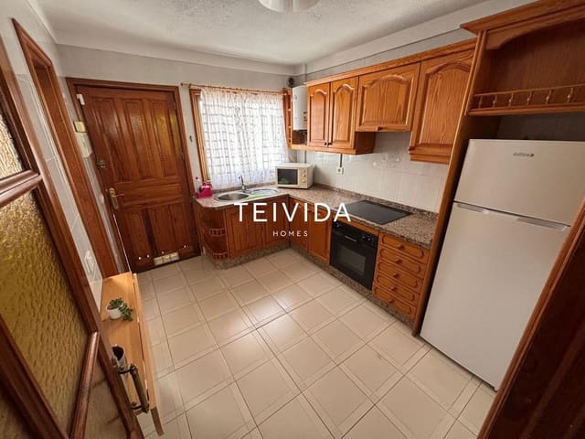 2 soveværelse Byhus til salg i Playa San Juan, Guía de Isora med swimmingpool garage - € 300.000 (Ref: 9782516)