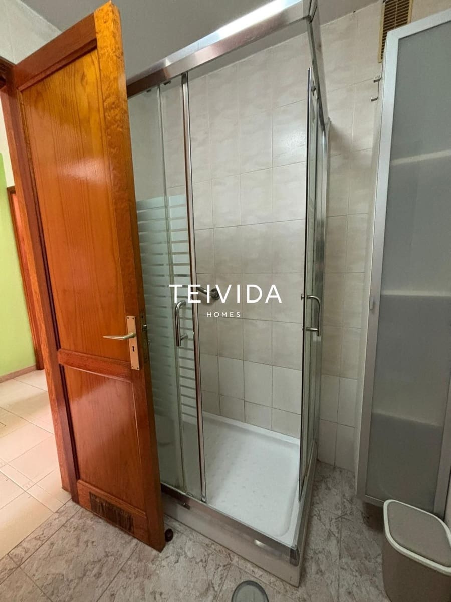 2 bedroom Townhouse for sale in Playa San Juan with pool garage - € 300,000 (Ref: 9782516)