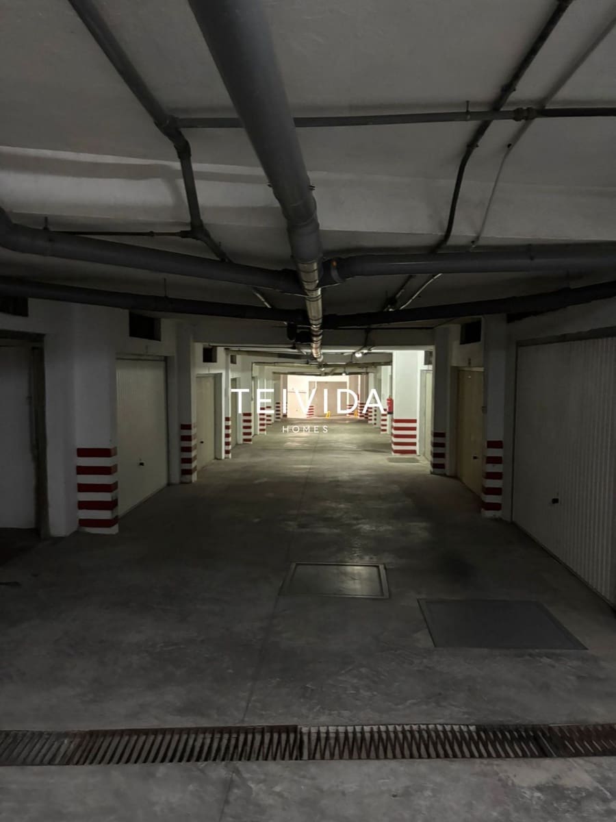 2 bedroom Townhouse for sale in Playa San Juan with pool garage - € 300,000 (Ref: 9782516)