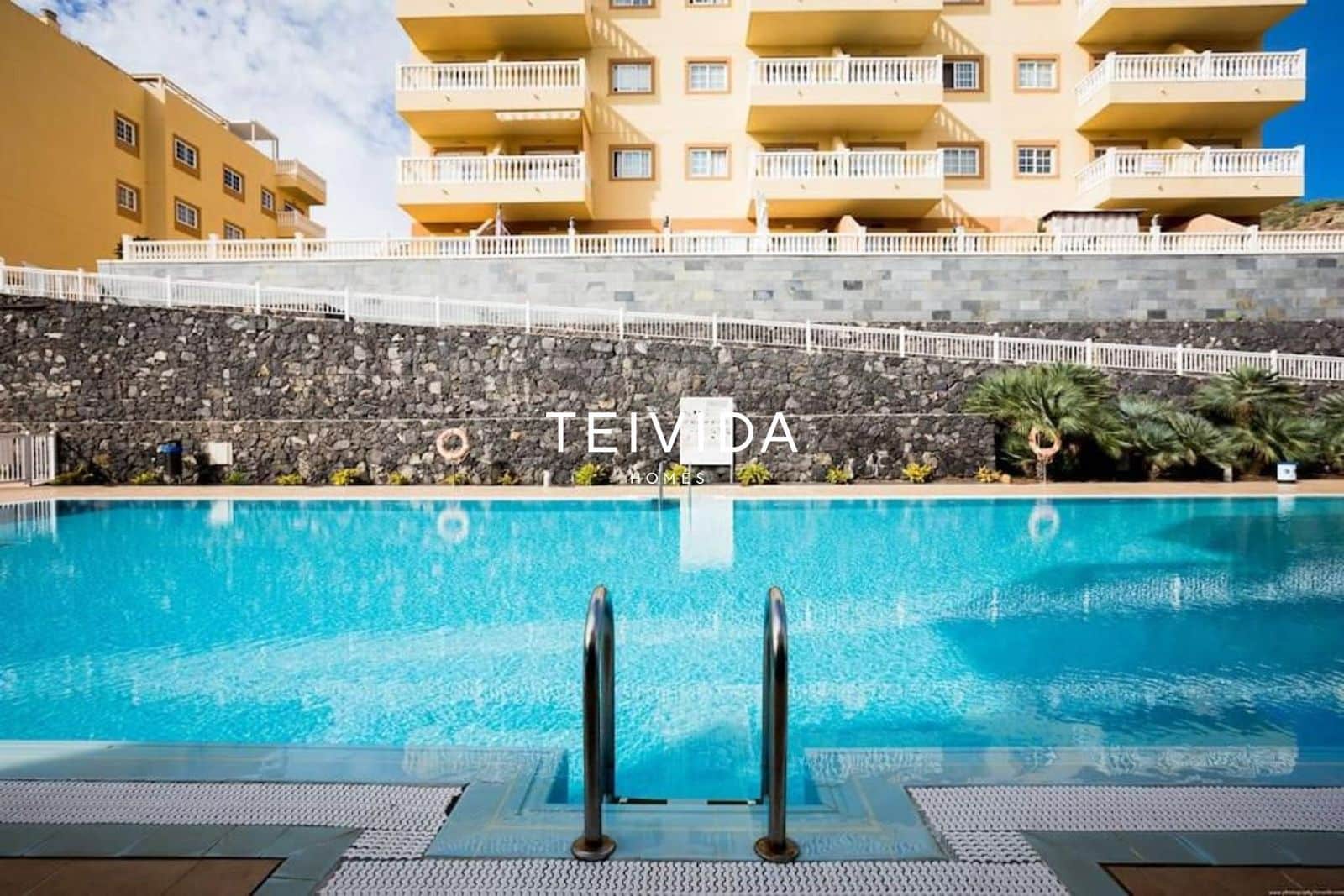 2 slaapkamer Flat te koop in Palm-Mar met zwembad garage - € 320.000 (Ref: 9782915)