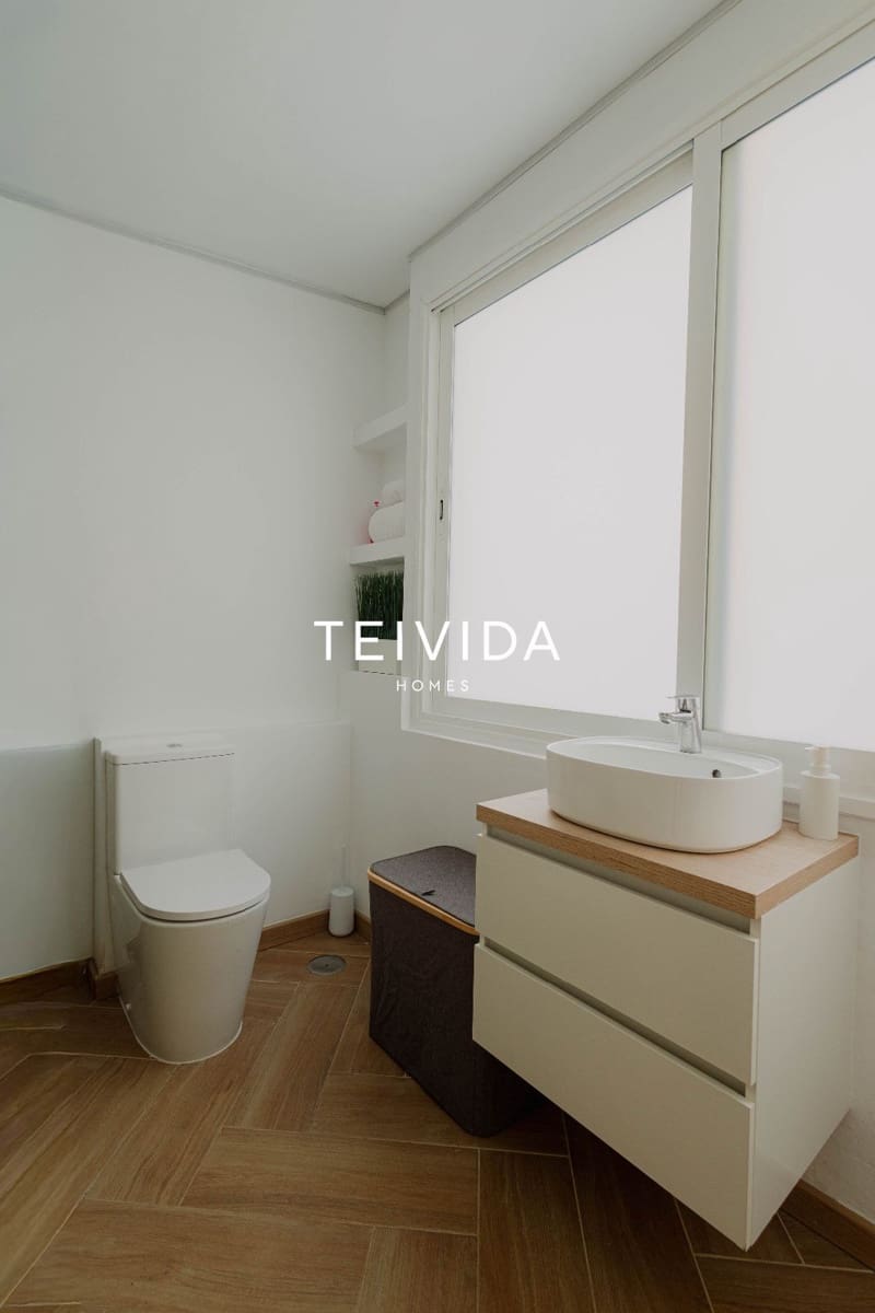 8 sovrum Restaurang/Bar till salu i Guia de Isora med garage - 650 000 € (Ref: 9800041)