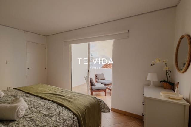 8 chambre Restaurant/Bar à vendre à Guía de Isora avec garage - 650 000 € (Ref: 9800041)