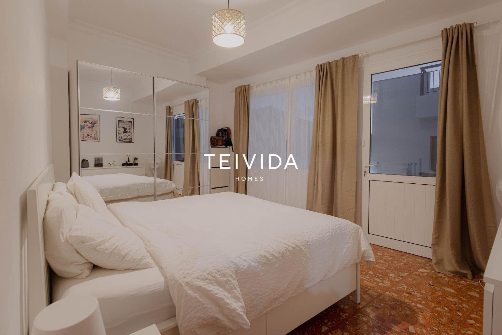 8 sovrum Restaurang/Bar till salu i Guia de Isora med garage - 650 000 € (Ref: 9800041)